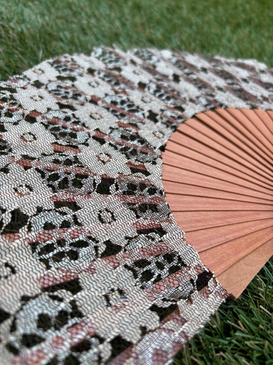 Abanico encaje beige