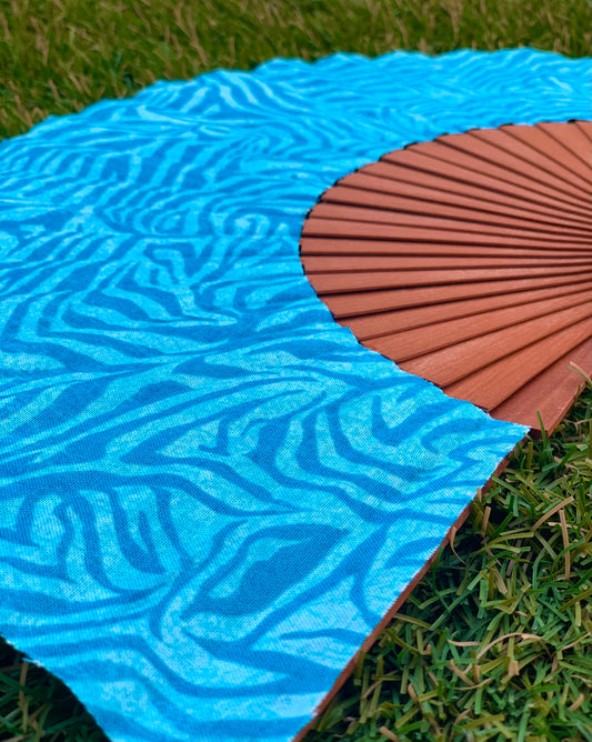 Abanico animal print azul