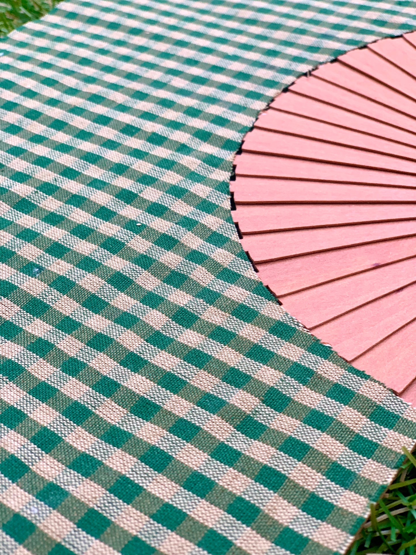 Abanico cuadros verdes