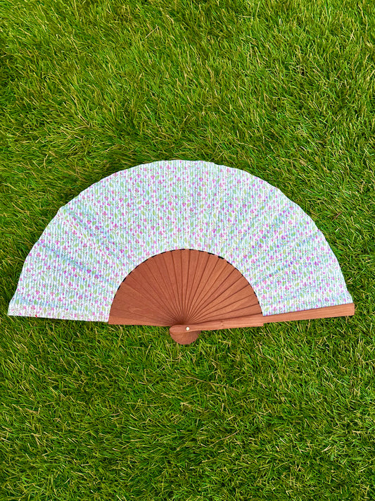 Abanico florecitas sobre rayas