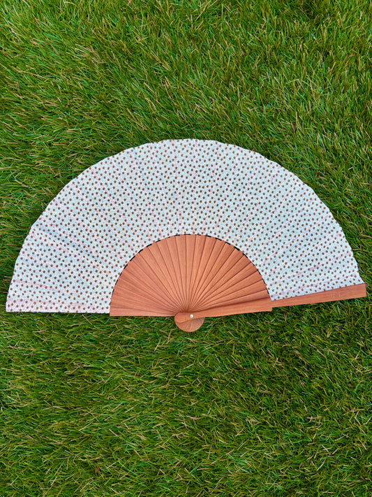 Abanico florecitas marrón