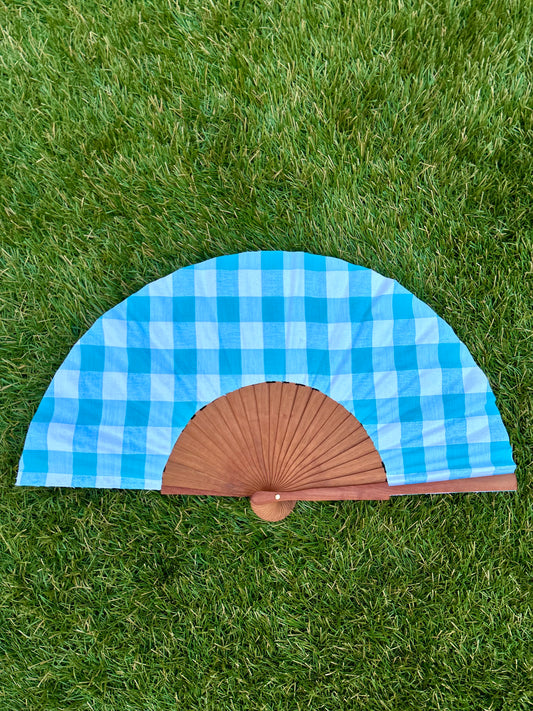 Abanico cuadros azul y blanco