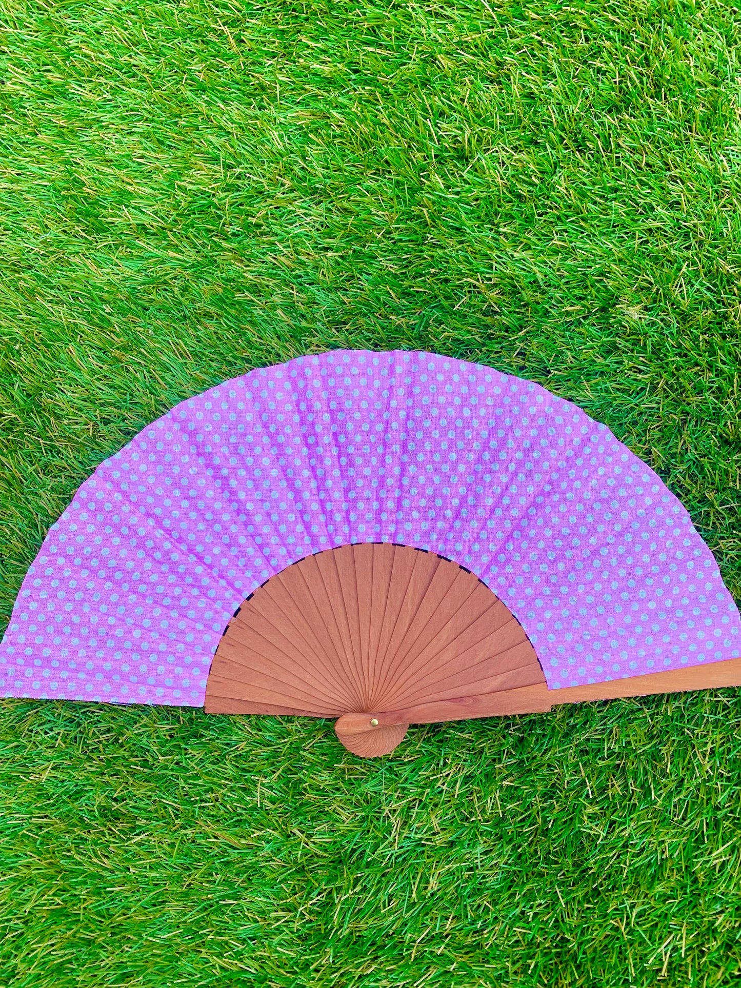 Abanico lunares blancos y rosa