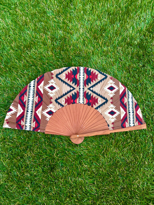 Abanico étnico marrón