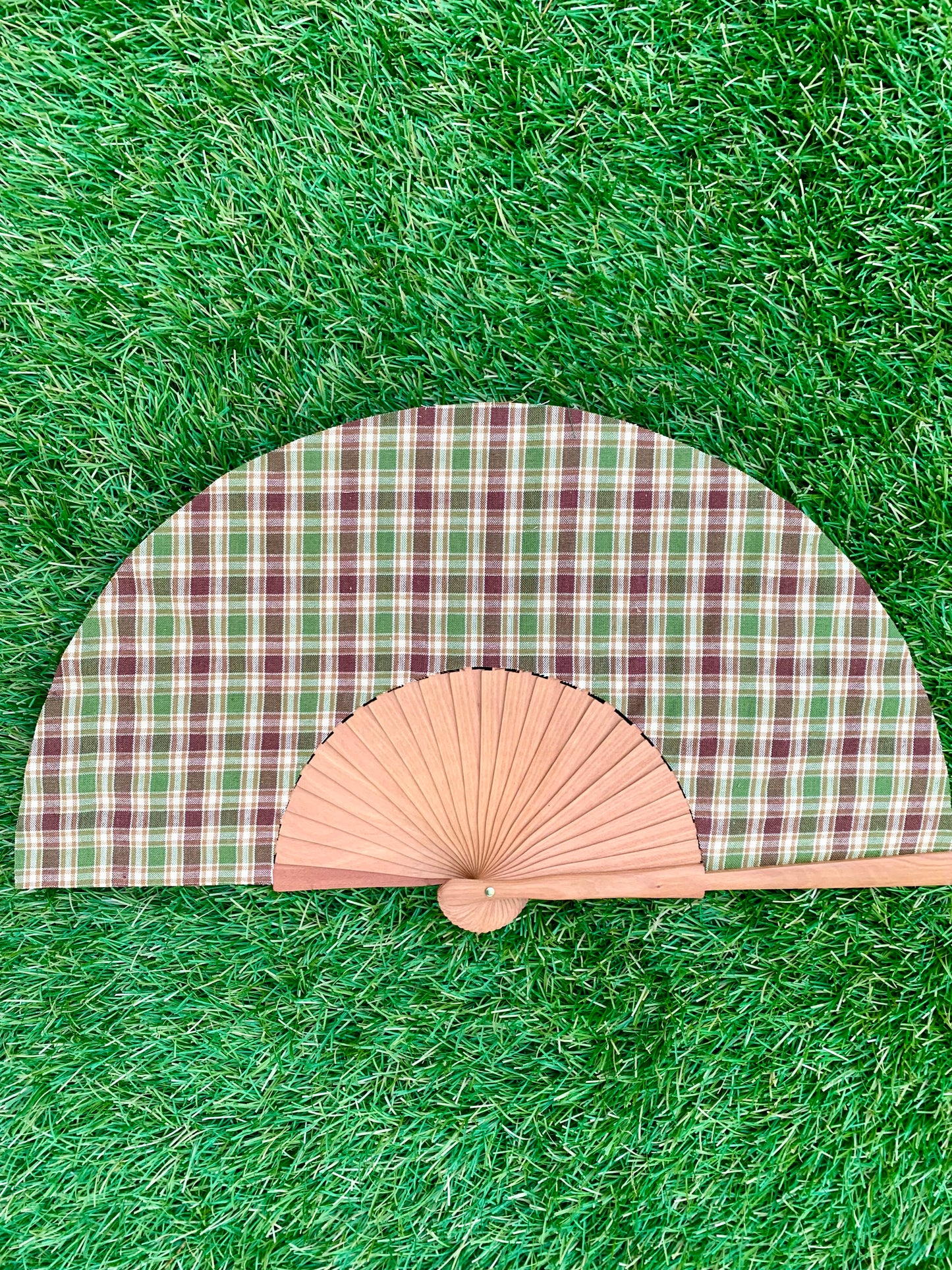 Abanico cuadros marrones